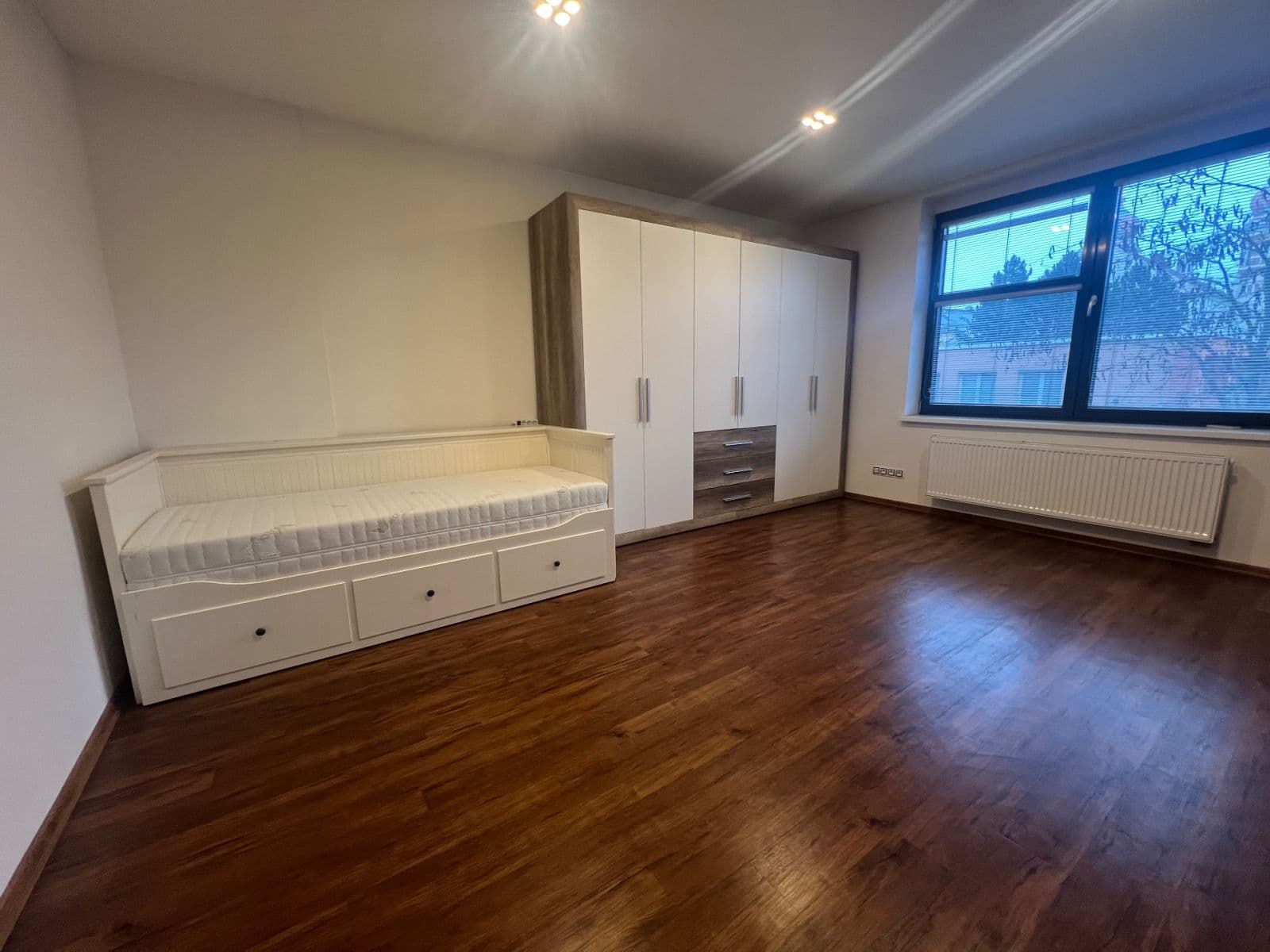 Pronájem bytu 2+1 70 m², Puškinova, Plzeň, Plzeňský kraj Pronájem bytu 2+1 70 m², Puškinova, Plzeň, Plzeňský kraj