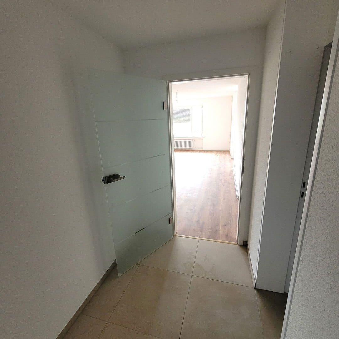 Pronájem bytu 2+kk 62 m², Strohgäustraße 11, Leonberg, Bádensko-Württembersko Pronájem bytu 2+kk 62 m², Strohgäustraße 11, Leonberg, Bádensko-Württembersko