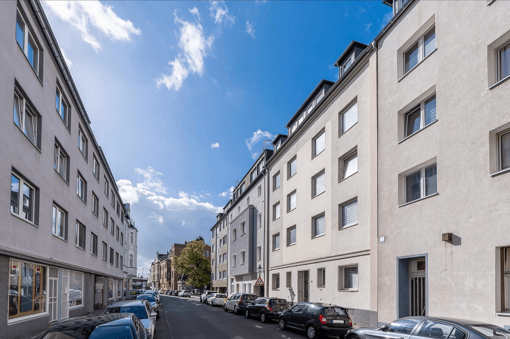 Prodej bytu 2+kk 54 m², Düsseldorf, Severní Porýní-Vestfálsko Prodej bytu 2+kk 54 m², Düsseldorf, Severní Porýní-Vestfálsko