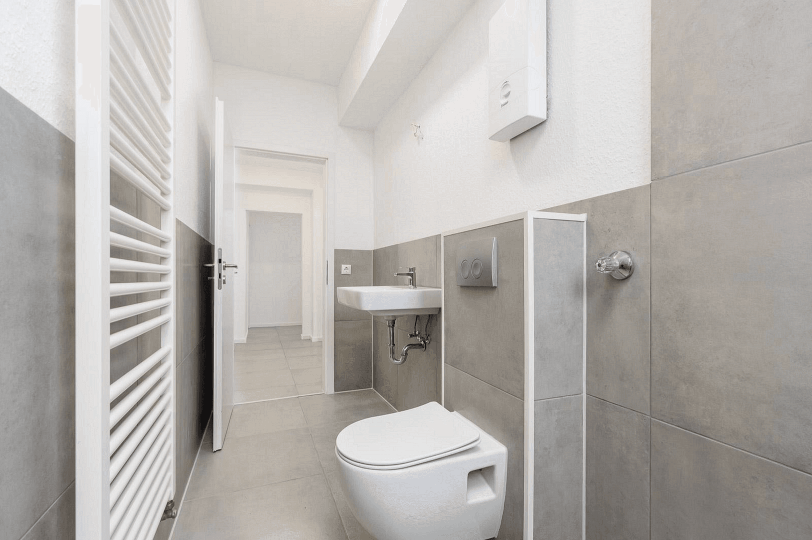 Prodej bytu 2+kk 54 m², Düsseldorf, Severní Porýní-Vestfálsko Prodej bytu 2+kk 54 m², Düsseldorf, Severní Porýní-Vestfálsko