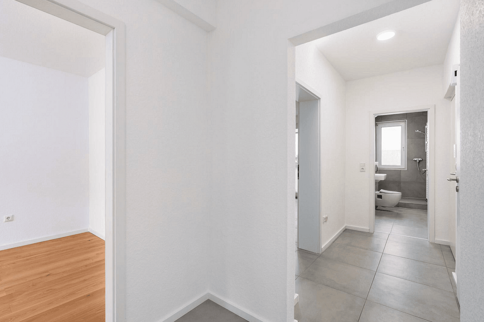 Prodej bytu 2+kk 54 m², Düsseldorf, Severní Porýní-Vestfálsko Prodej bytu 2+kk 54 m², Düsseldorf, Severní Porýní-Vestfálsko
