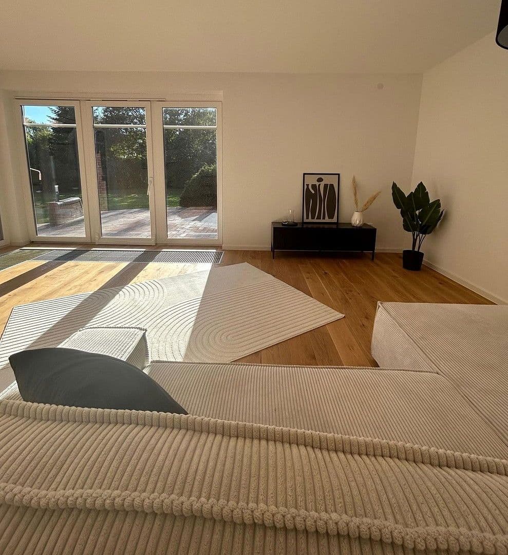 Pronájem domu 250 m², pozemek 1.851 m², Dahlienstraße, Upgant-Schott, Dolní Sasko Pronájem domu 250 m², pozemek 1.851 m², Dahlienstraße, Upgant-Schott, Dolní Sasko