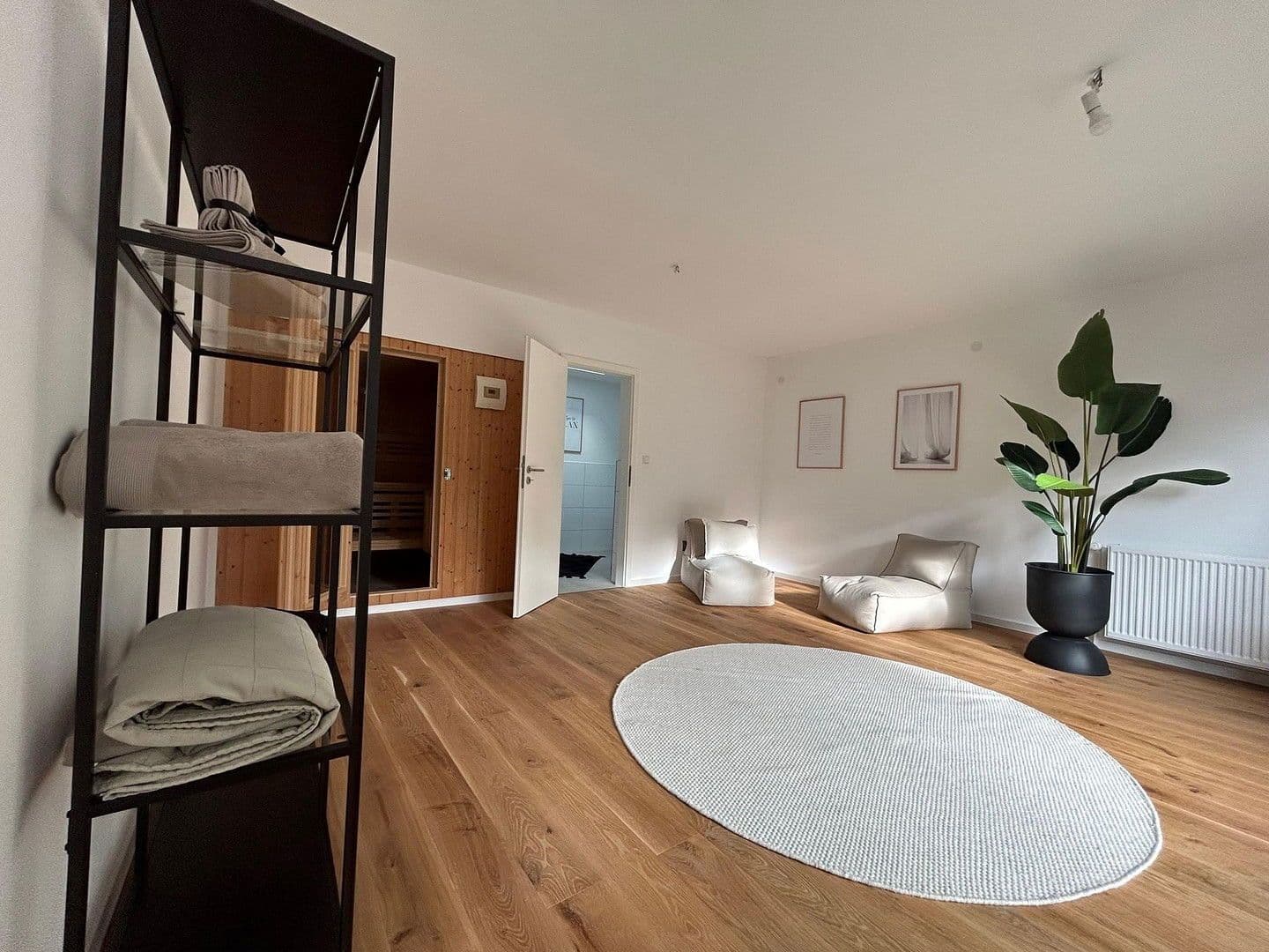 Pronájem domu 250 m², pozemek 1.851 m², Dahlienstraße, Upgant-Schott, Dolní Sasko Pronájem domu 250 m², pozemek 1.851 m², Dahlienstraße, Upgant-Schott, Dolní Sasko