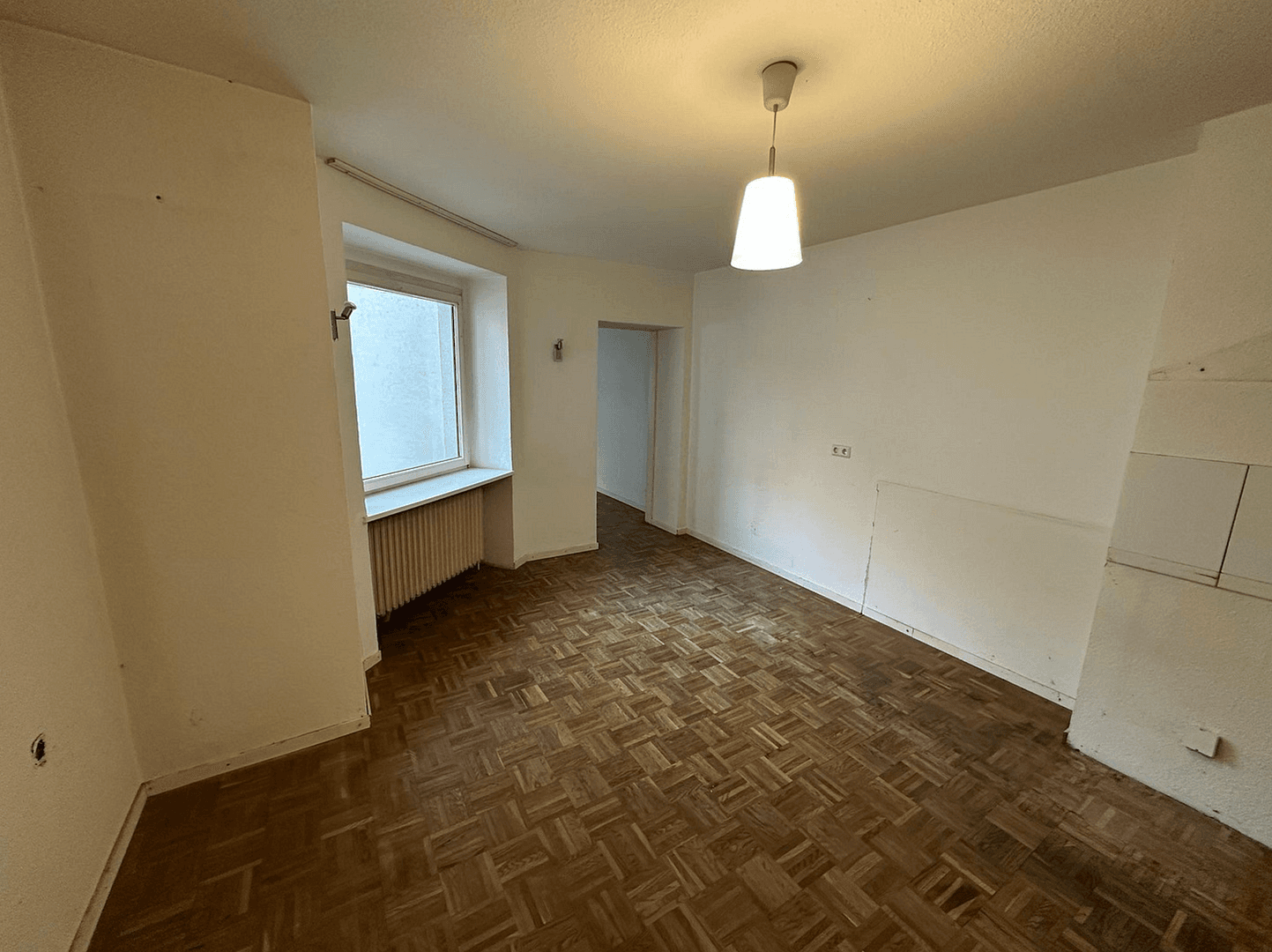 Prodej bytu 3+kk 73 m², Düsseldorf, Severní Porýní-Vestfálsko Prodej bytu 3+kk 73 m², Düsseldorf, Severní Porýní-Vestfálsko