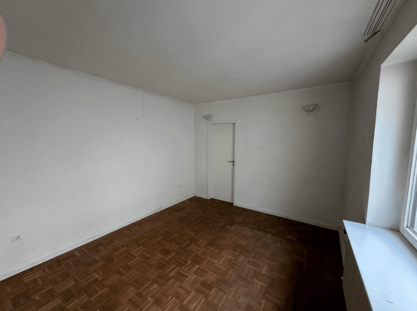 Prodej bytu 3+kk 73 m², Düsseldorf, Severní Porýní-Vestfálsko Prodej bytu 3+kk 73 m², Düsseldorf, Severní Porýní-Vestfálsko