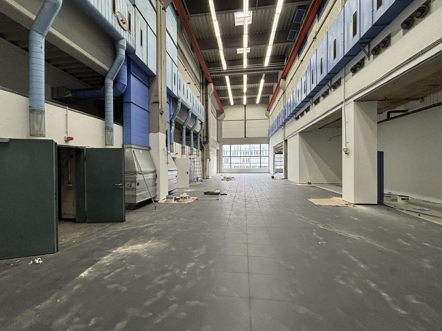 Pronájem nebytového prostoru 520 m², Moselstr. 14, Neuss, Severní Porýní-Vestfálsko Pronájem nebytového prostoru 520 m², Moselstr. 14, Neuss, Severní Porýní-Vestfálsko