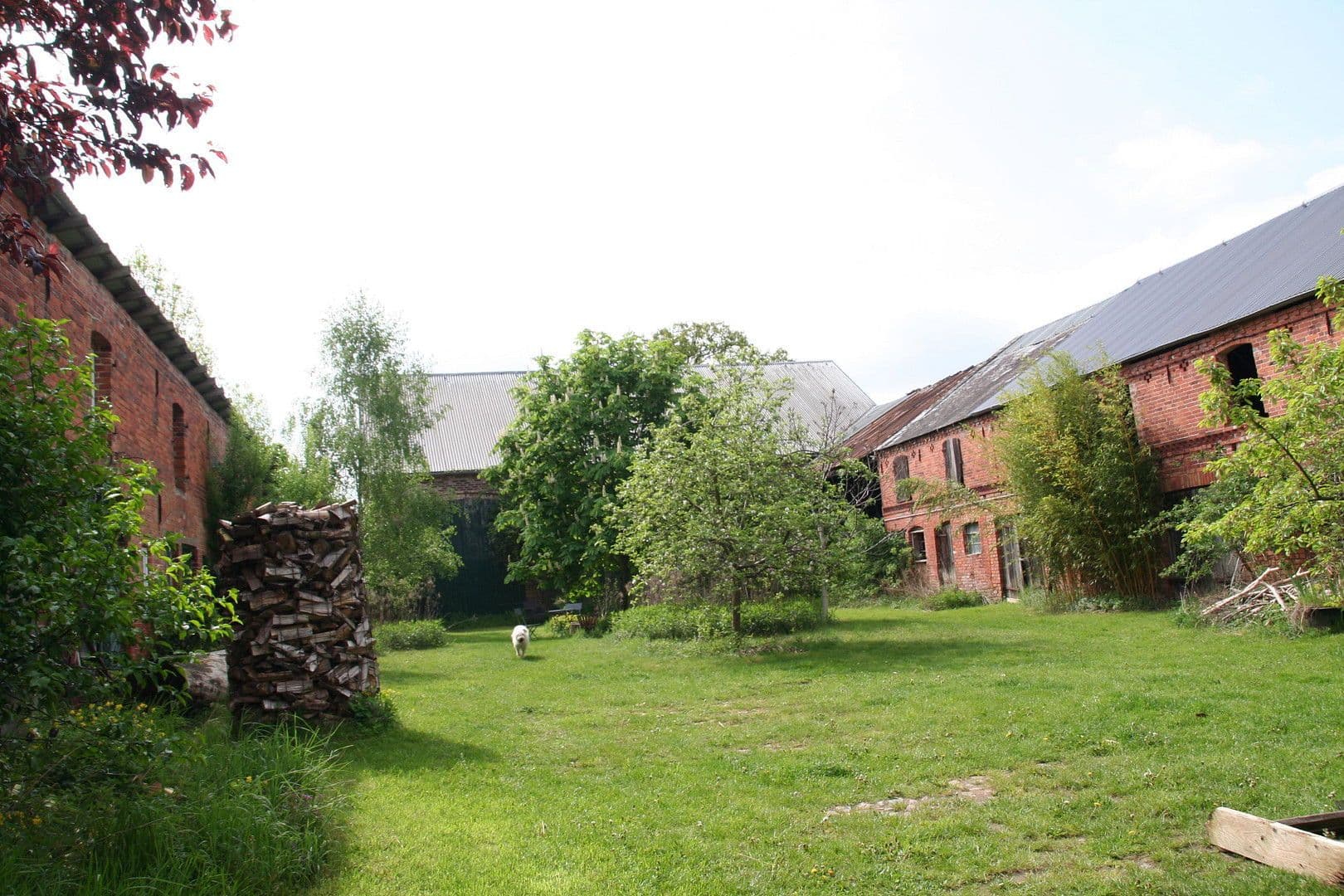 Prodej domu 450 m², pozemek 5.530 m², Grabow, Mecklenburg-Vorpommern Prodej domu 450 m², pozemek 5.530 m², Grabow, Mecklenburg-Vorpommern