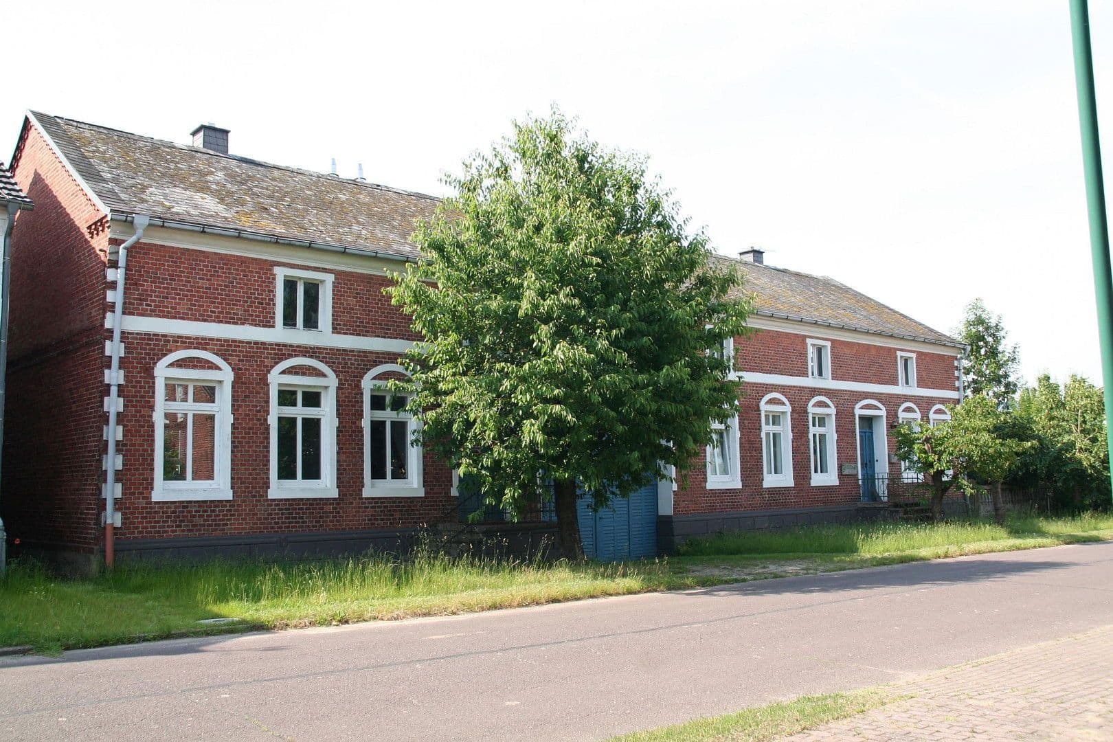 Prodej domu 450 m², pozemek 5.530 m², Grabow, Mecklenburg-Vorpommern Prodej domu 450 m², pozemek 5.530 m², Grabow, Mecklenburg-Vorpommern