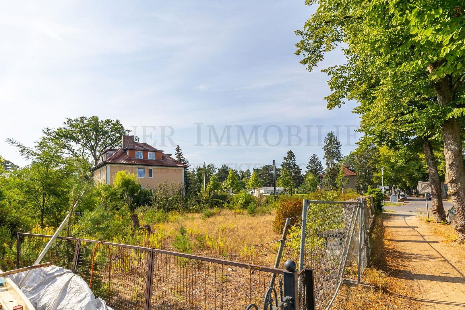 Prodej pozemku 911 m², Schappachstraße, Berlin, Berlín Prodej pozemku 911 m², Schappachstraße, Berlin, Berlín