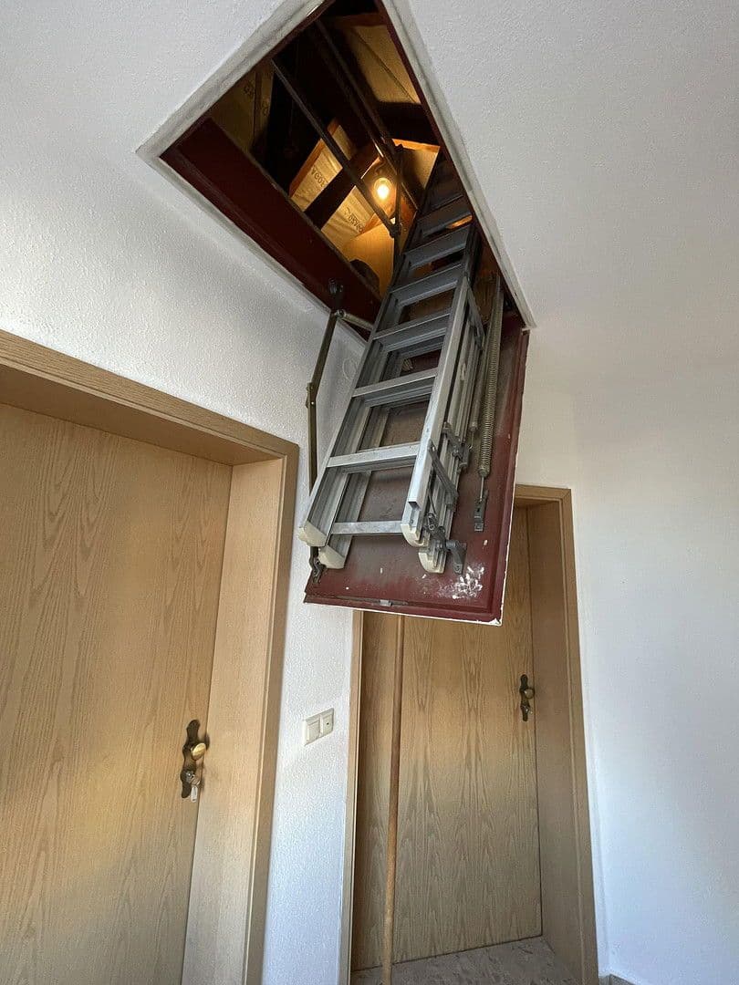 Prodej domu 393 m², pozemek 1.524 m², Belmsdorfer Straße 26 b, Bischofswerda, Sasko Prodej domu 393 m², pozemek 1.524 m², Belmsdorfer Straße 26 b, Bischofswerda, Sasko