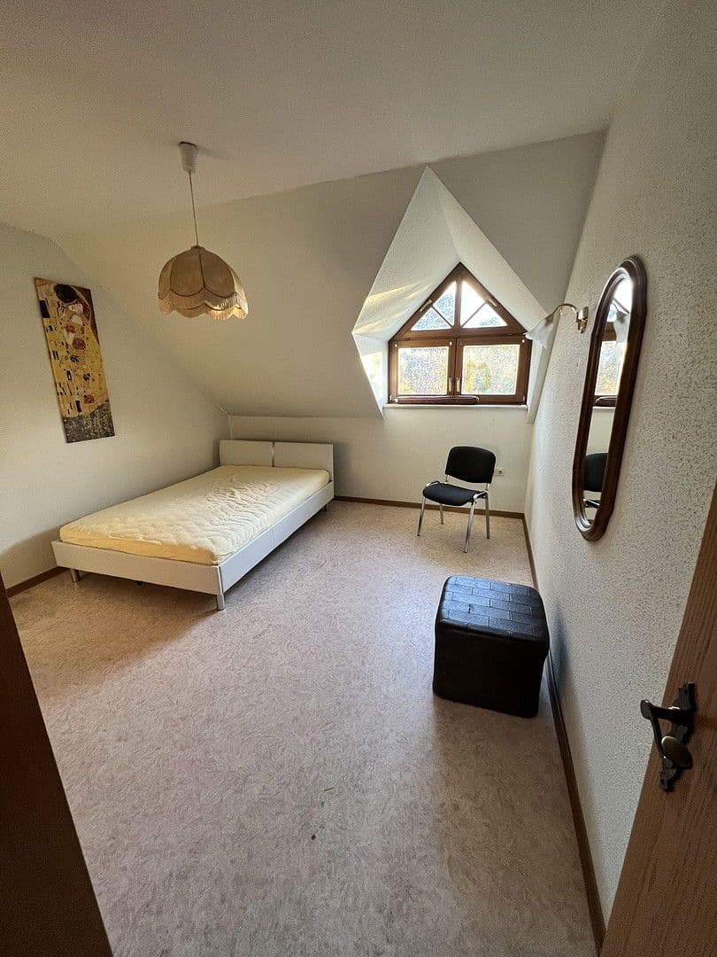 Prodej domu 393 m², pozemek 1.524 m², Belmsdorfer Straße 26 b, Bischofswerda, Sasko Prodej domu 393 m², pozemek 1.524 m², Belmsdorfer Straße 26 b, Bischofswerda, Sasko