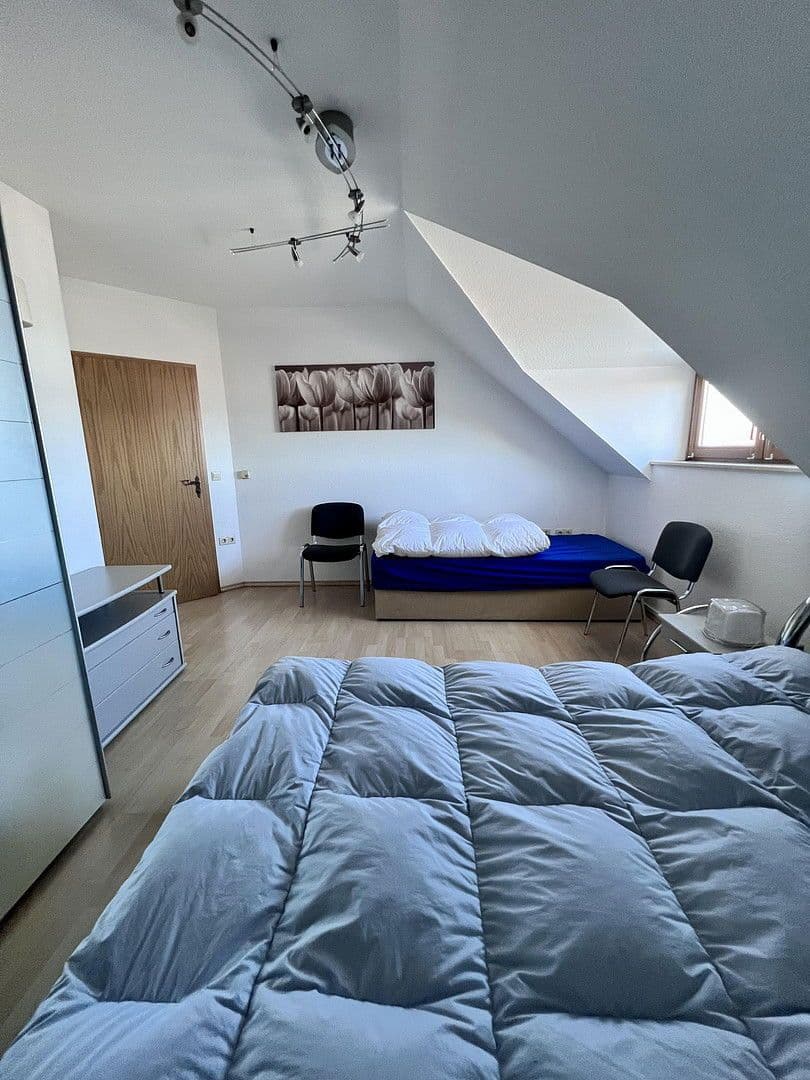 Prodej domu 393 m², pozemek 1.524 m², Belmsdorfer Straße 26 b, Bischofswerda, Sasko Prodej domu 393 m², pozemek 1.524 m², Belmsdorfer Straße 26 b, Bischofswerda, Sasko