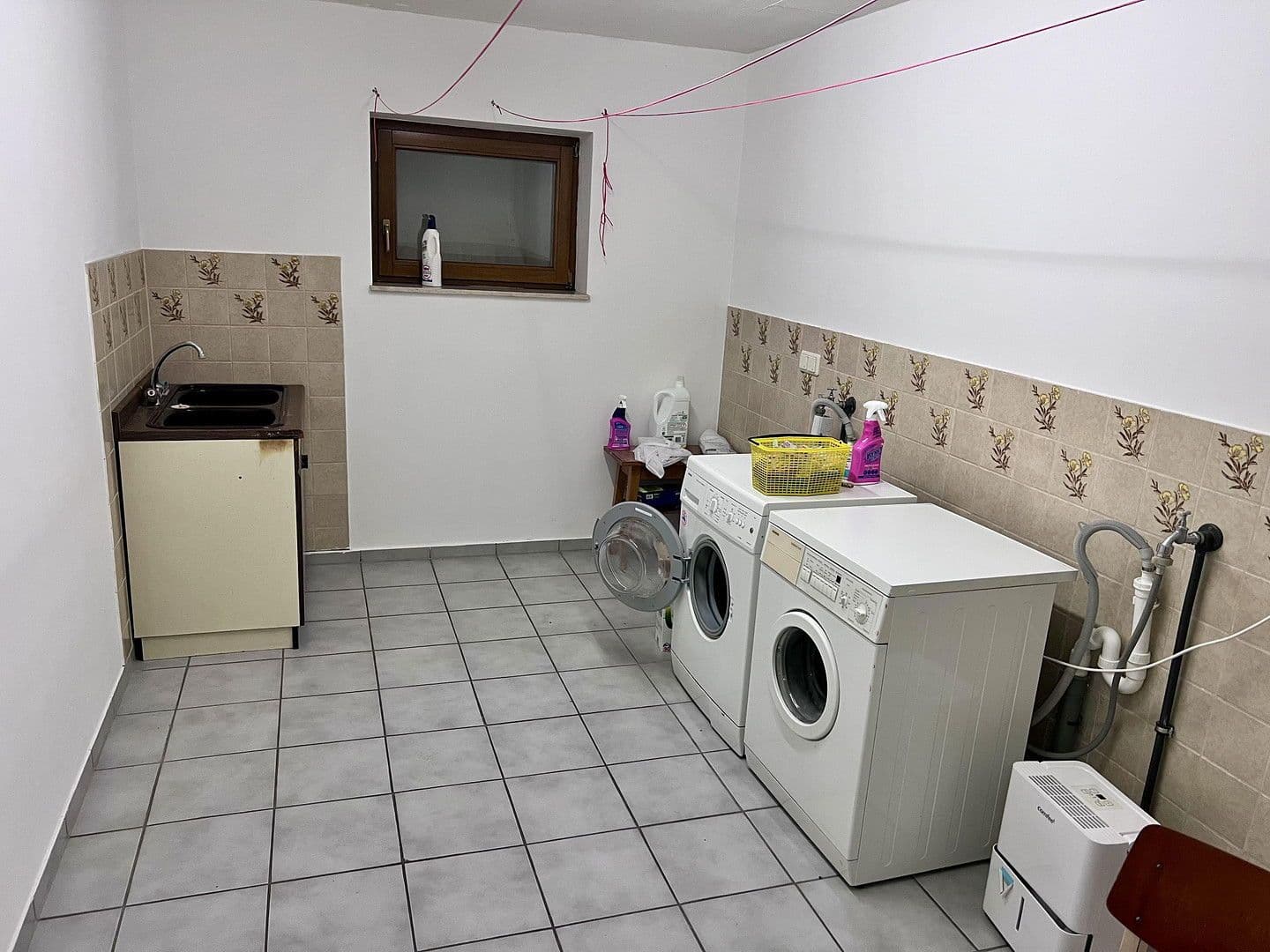 Prodej domu 393 m², pozemek 1.524 m², Belmsdorfer Straße 26 b, Bischofswerda, Sasko Prodej domu 393 m², pozemek 1.524 m², Belmsdorfer Straße 26 b, Bischofswerda, Sasko