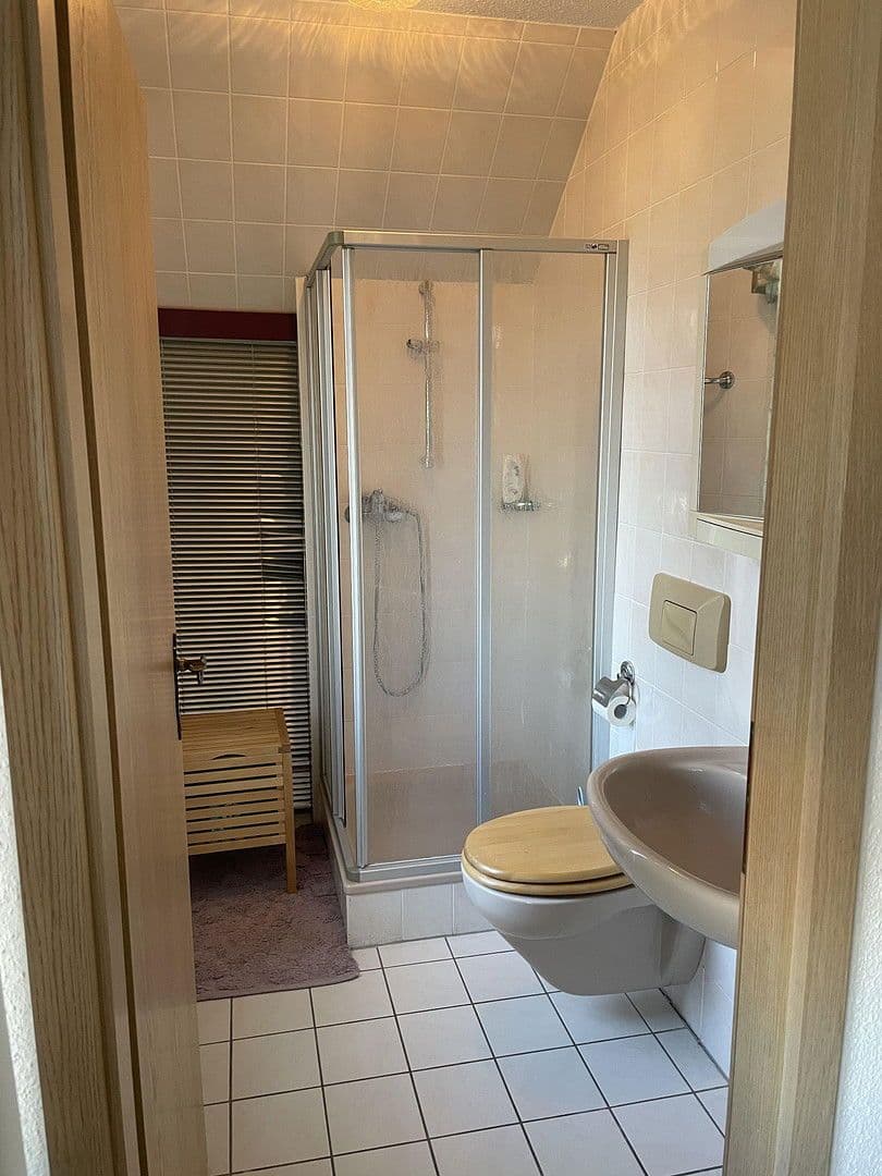 Prodej domu 393 m², pozemek 1.524 m², Belmsdorfer Straße 26 b, Bischofswerda, Sasko Prodej domu 393 m², pozemek 1.524 m², Belmsdorfer Straße 26 b, Bischofswerda, Sasko