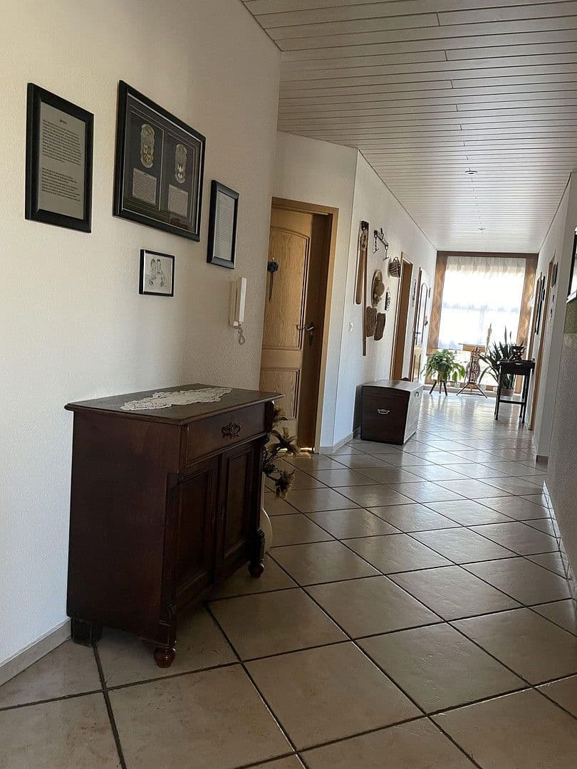 Prodej domu 393 m², pozemek 1.524 m², Belmsdorfer Straße 26 b, Bischofswerda, Sasko Prodej domu 393 m², pozemek 1.524 m², Belmsdorfer Straße 26 b, Bischofswerda, Sasko