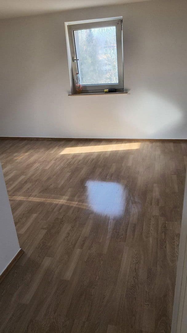 Pronájem bytu 2+1 50 m², Langquaid, Bavorsko Pronájem bytu 2+1 50 m², Langquaid, Bavorsko