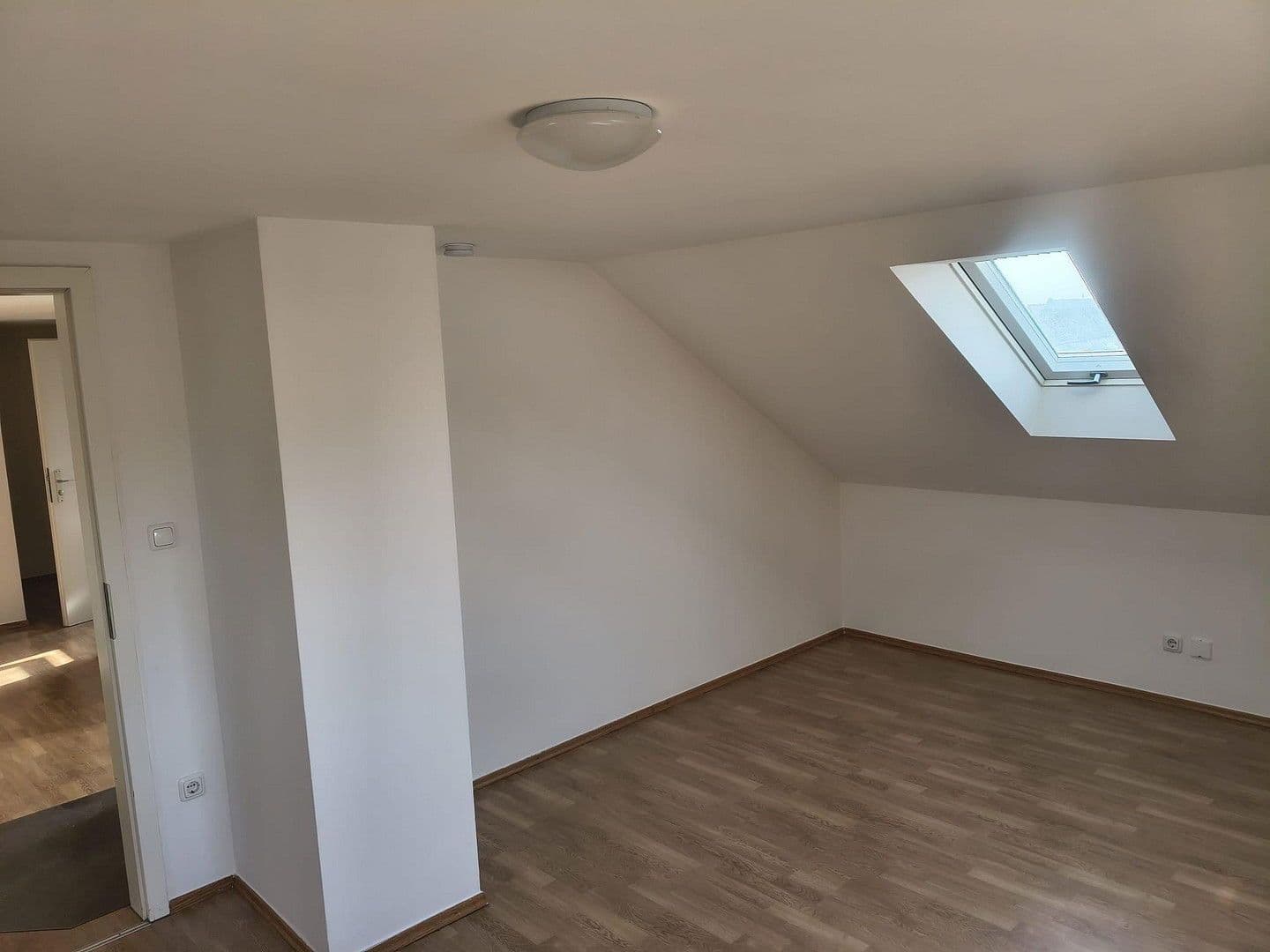 Pronájem bytu 2+1 50 m², Langquaid, Bavorsko Pronájem bytu 2+1 50 m², Langquaid, Bavorsko