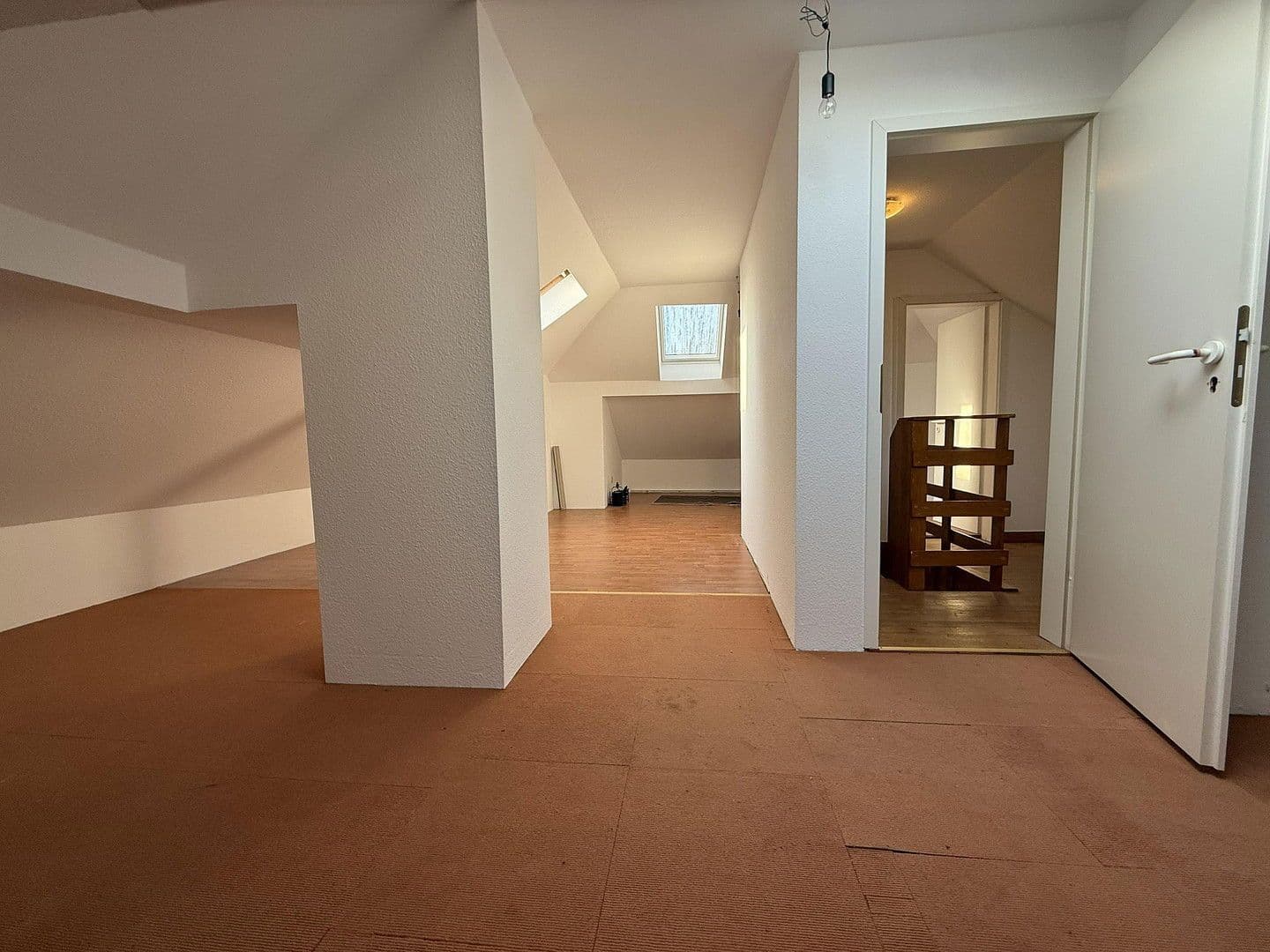 Pronájem bytu 4+1 160 m², Witten, Severní Porýní-Vestfálsko Pronájem bytu 4+1 160 m², Witten, Severní Porýní-Vestfálsko