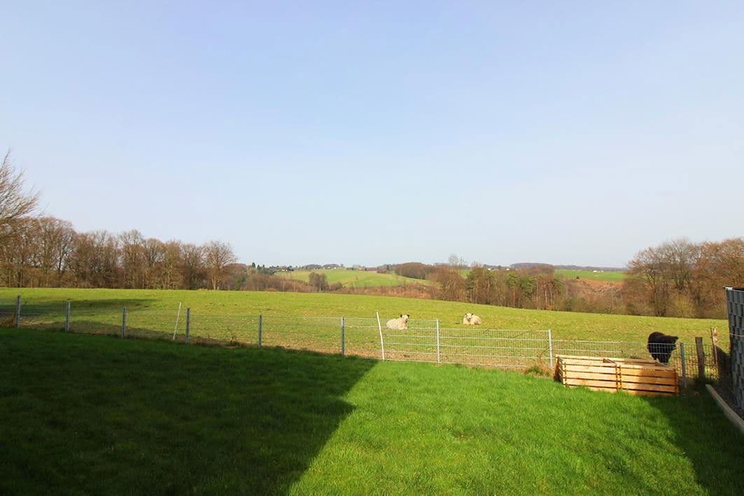 Pronájem bytu 4+1 115 m², Zum Eschental 17, Overath, Severní Porýní-Vestfálsko Pronájem bytu 4+1 115 m², Zum Eschental 17, Overath, Severní Porýní-Vestfálsko