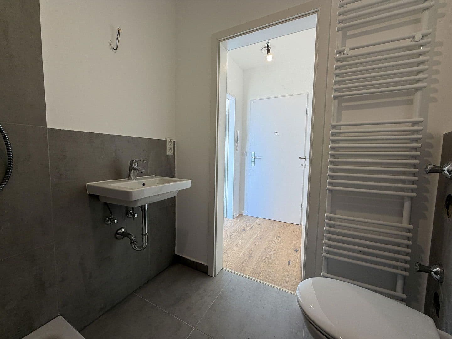 Pronájem bytu 1+1 30 m², Leipzigerstraße 61, Frankfurt am Main, Hessen Pronájem bytu 1+1 30 m², Leipzigerstraße 61, Frankfurt am Main, Hessen