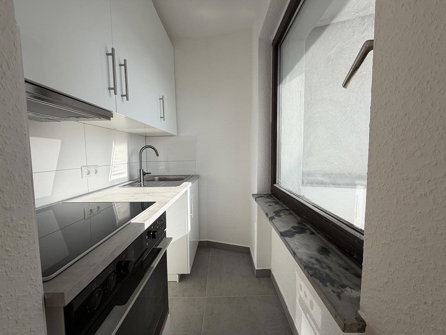 Pronájem bytu 1+1 30 m², Leipzigerstraße 61, Frankfurt am Main, Hessen Pronájem bytu 1+1 30 m², Leipzigerstraße 61, Frankfurt am Main, Hessen