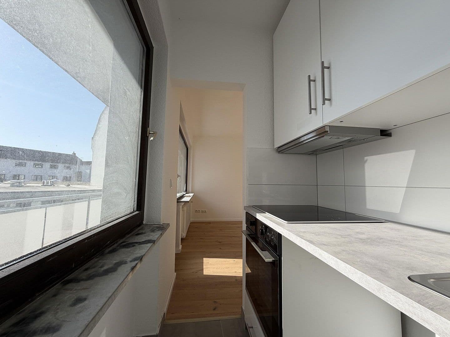 Pronájem bytu 1+1 30 m², Leipzigerstraße 61, Frankfurt am Main, Hessen Pronájem bytu 1+1 30 m², Leipzigerstraße 61, Frankfurt am Main, Hessen