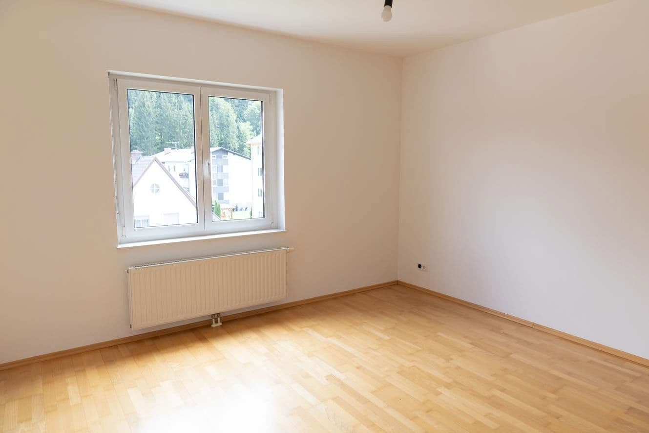 Pronájem bytu 3+1 80 m², Wiener Straße 14, Kirchschlag, Dolní Rakousko Pronájem bytu 3+1 80 m², Wiener Straße 14, Kirchschlag, Dolní Rakousko