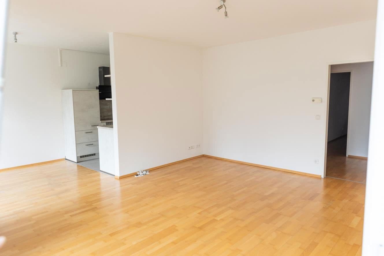 Pronájem bytu 3+1 80 m², Wiener Straße 14, Kirchschlag, Dolní Rakousko Pronájem bytu 3+1 80 m², Wiener Straße 14, Kirchschlag, Dolní Rakousko