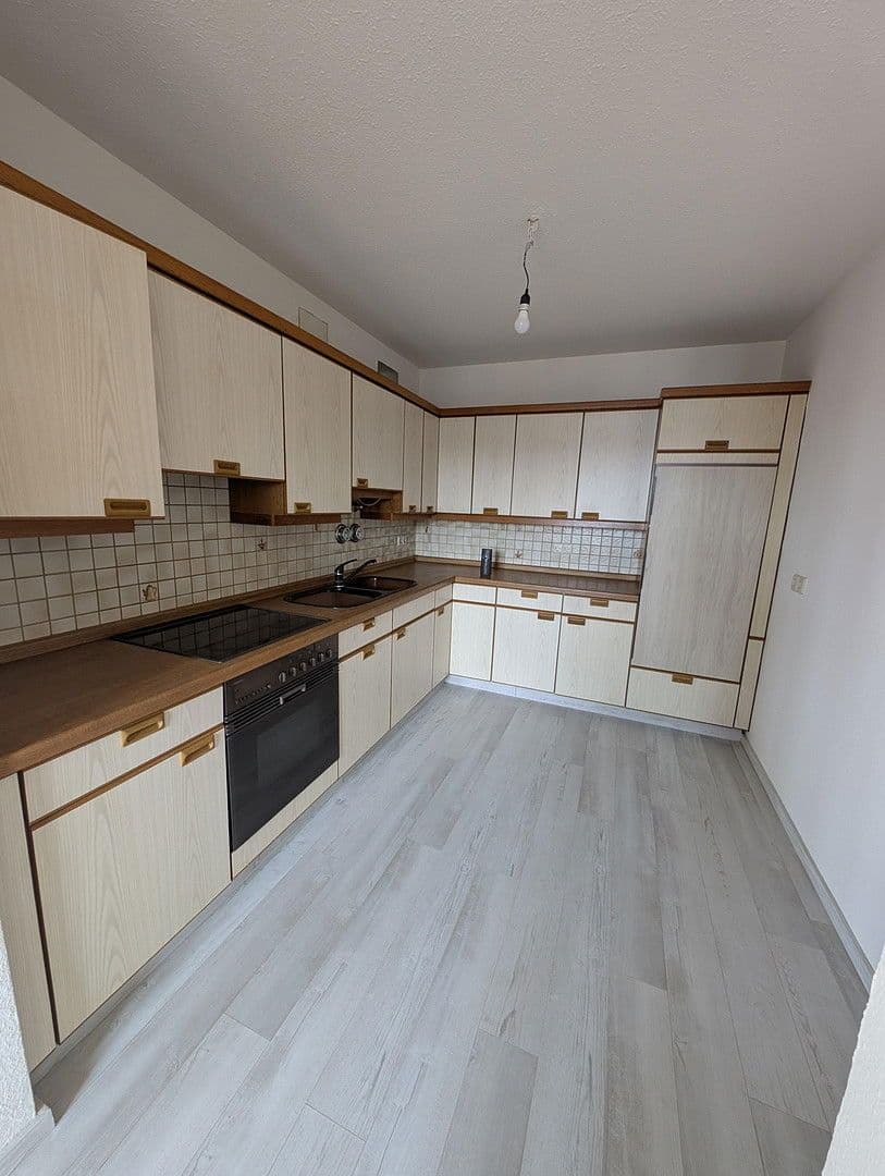 Prodej bytu 2+1 74 m², Barbarossastraße 15, Kaufbeuren, Bavorsko Prodej bytu 2+1 74 m², Barbarossastraße 15, Kaufbeuren, Bavorsko