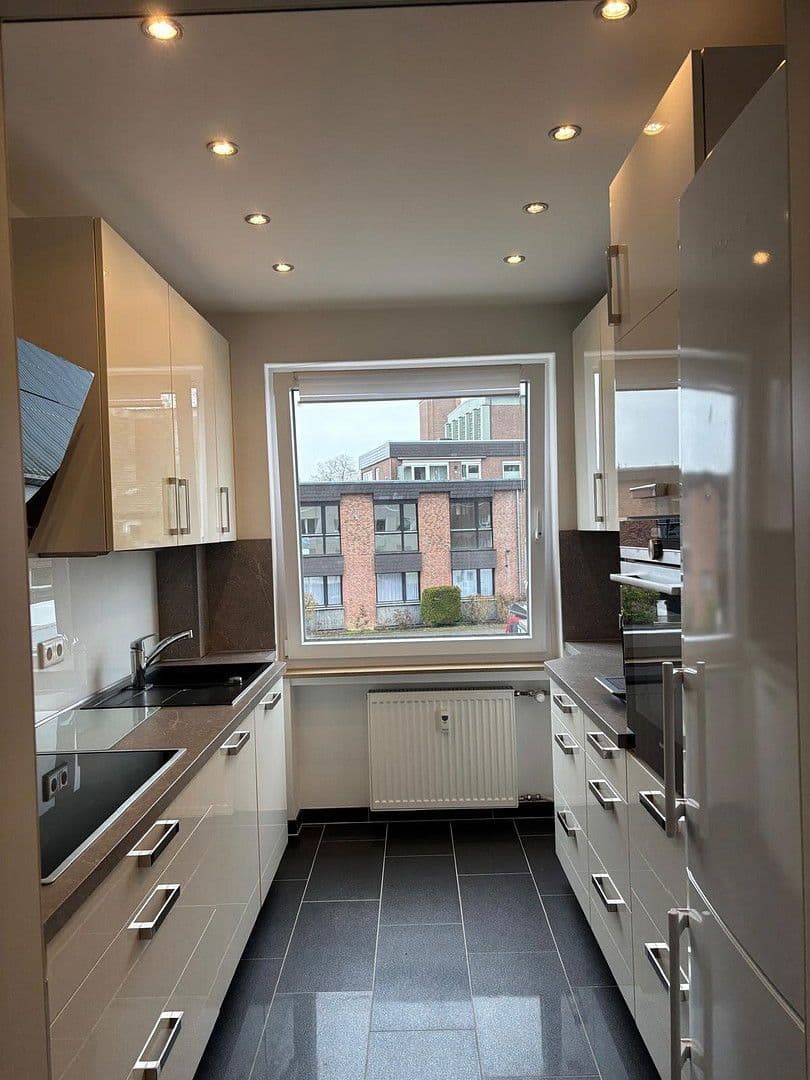 Prodej bytu 3+1 75 m², Kaarst, Severní Porýní-Vestfálsko Prodej bytu 3+1 75 m², Kaarst, Severní Porýní-Vestfálsko