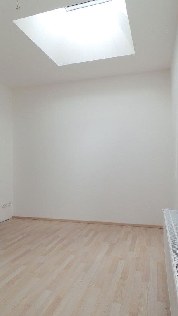 Pronájem bytu 3+1 49 m², Landstraße 78, Schriesheim, Bádensko-Württembersko Pronájem bytu 3+1 49 m², Landstraße 78, Schriesheim, Bádensko-Württembersko
