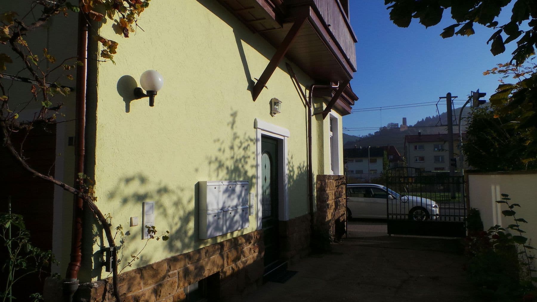 Pronájem bytu 3+1 49 m², Landstraße 78, Schriesheim, Bádensko-Württembersko Pronájem bytu 3+1 49 m², Landstraße 78, Schriesheim, Bádensko-Württembersko