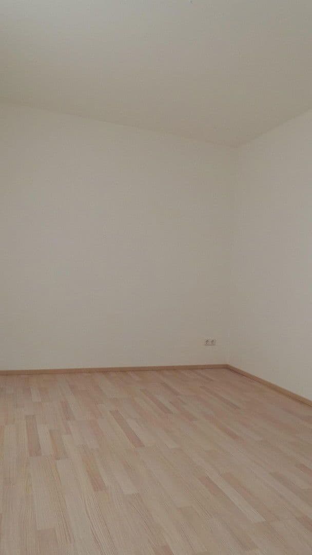 Pronájem bytu 3+1 49 m², Landstraße 78, Schriesheim, Bádensko-Württembersko Pronájem bytu 3+1 49 m², Landstraße 78, Schriesheim, Bádensko-Württembersko
