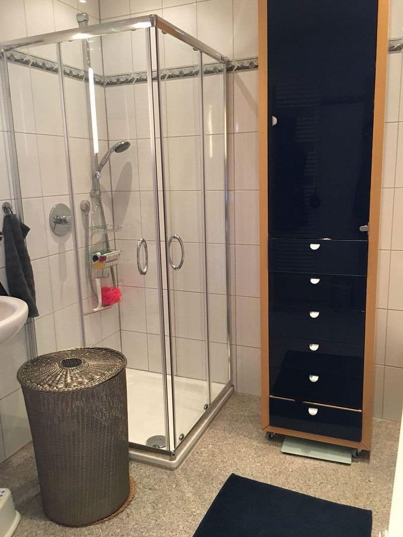 Pronájem bytu 3+1 90 m², Ingelheim am Rhein, Porýní-Falc Pronájem bytu 3+1 90 m², Ingelheim am Rhein, Porýní-Falc