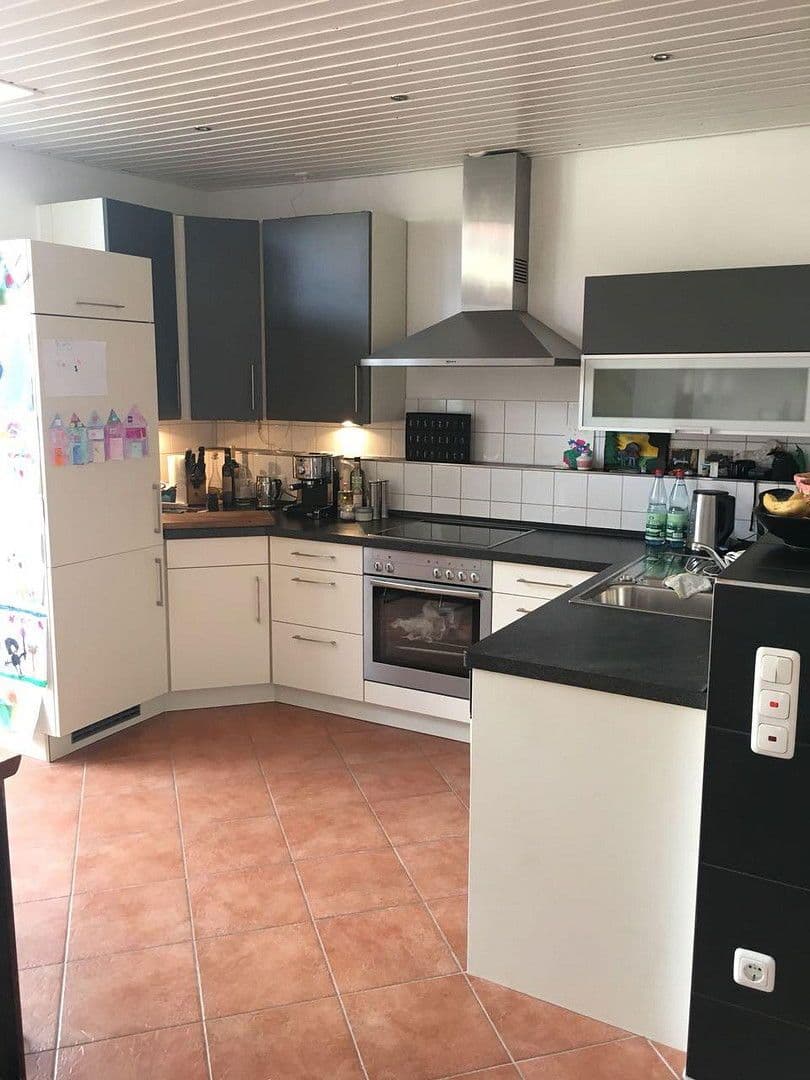 Pronájem bytu 3+1 90 m², Ingelheim am Rhein, Porýní-Falc Pronájem bytu 3+1 90 m², Ingelheim am Rhein, Porýní-Falc