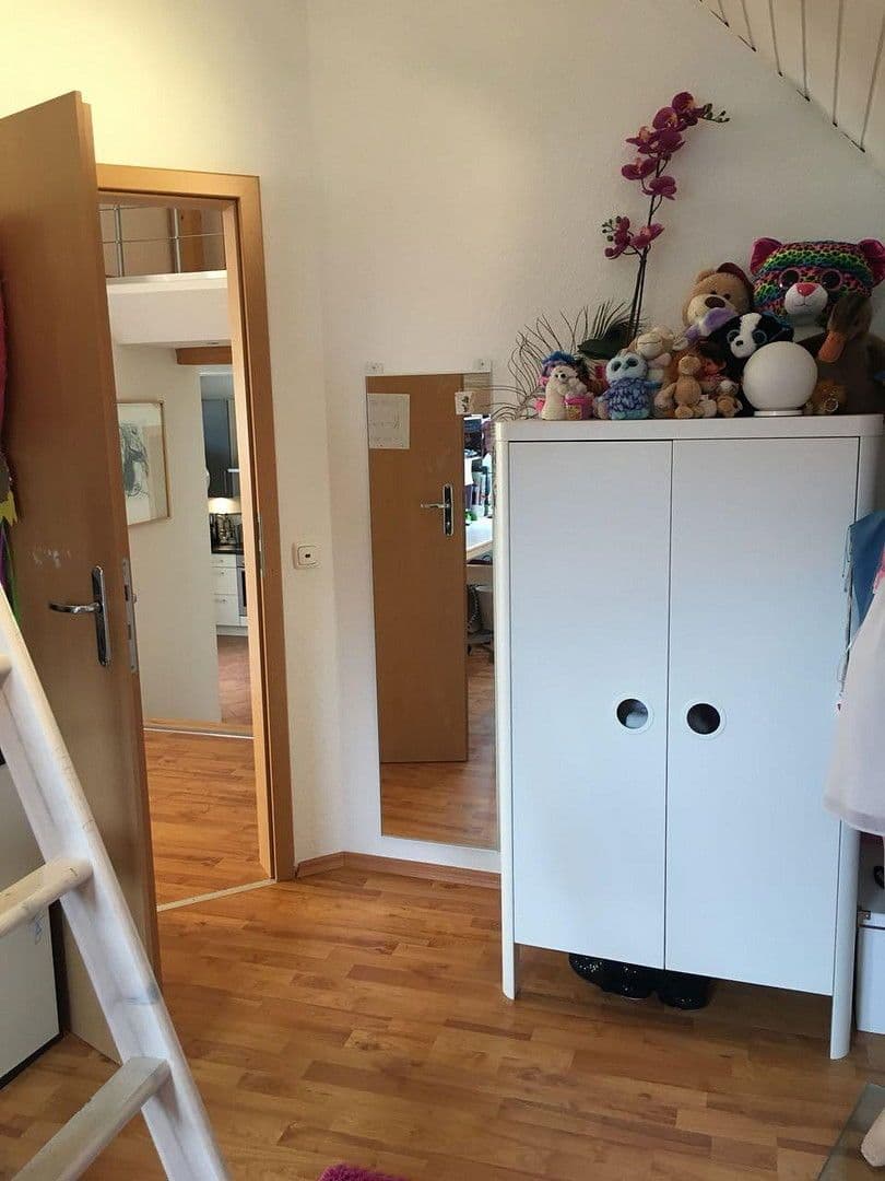 Pronájem bytu 3+1 90 m², Ingelheim am Rhein, Porýní-Falc Pronájem bytu 3+1 90 m², Ingelheim am Rhein, Porýní-Falc