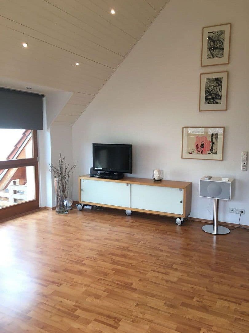 Pronájem bytu 3+1 90 m², Ingelheim am Rhein, Porýní-Falc Pronájem bytu 3+1 90 m², Ingelheim am Rhein, Porýní-Falc