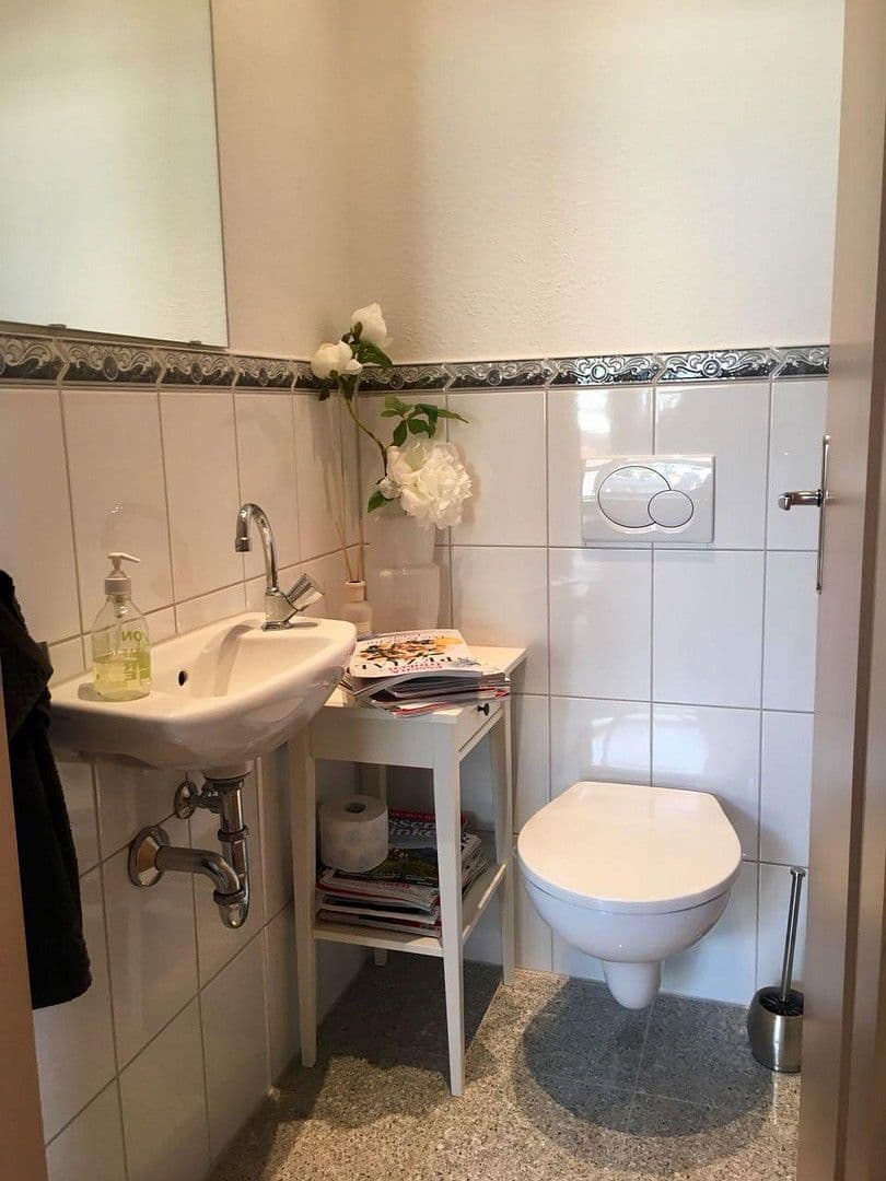 Pronájem bytu 3+1 90 m², Ingelheim am Rhein, Porýní-Falc Pronájem bytu 3+1 90 m², Ingelheim am Rhein, Porýní-Falc