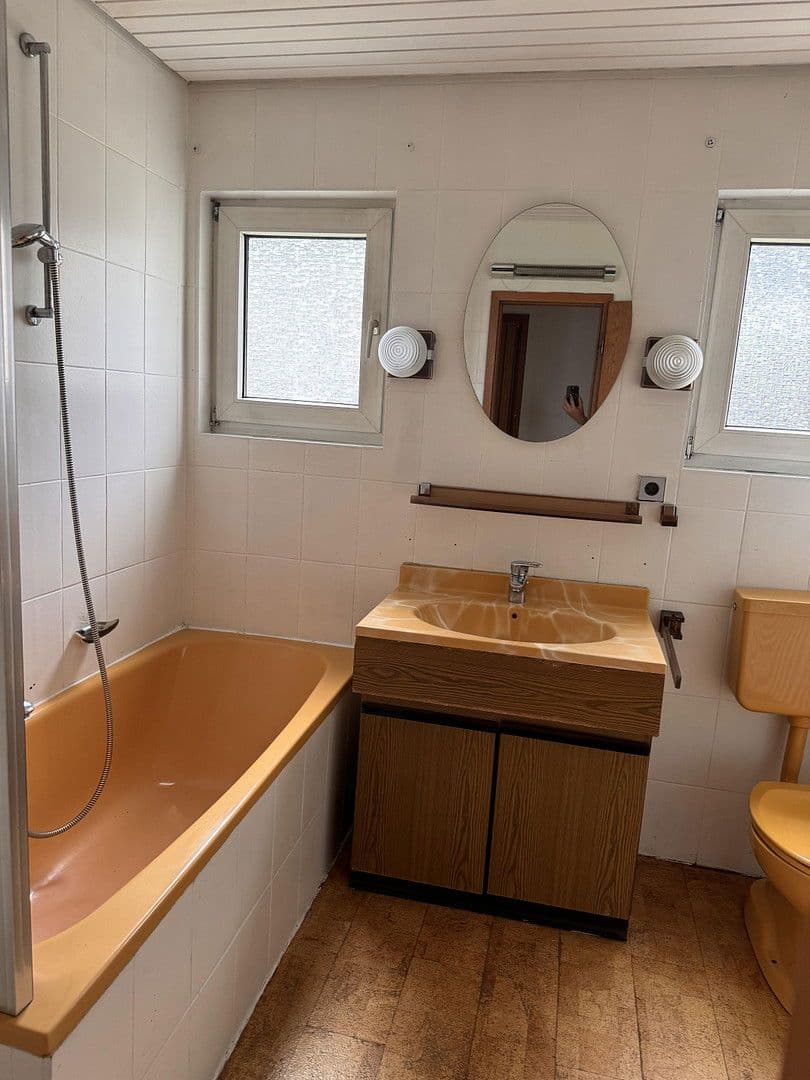 Pronájem bytu 2+1 54 m², Enzstr. 135, Pforzheim, Bádensko-Württembersko Pronájem bytu 2+1 54 m², Enzstr. 135, Pforzheim, Bádensko-Württembersko