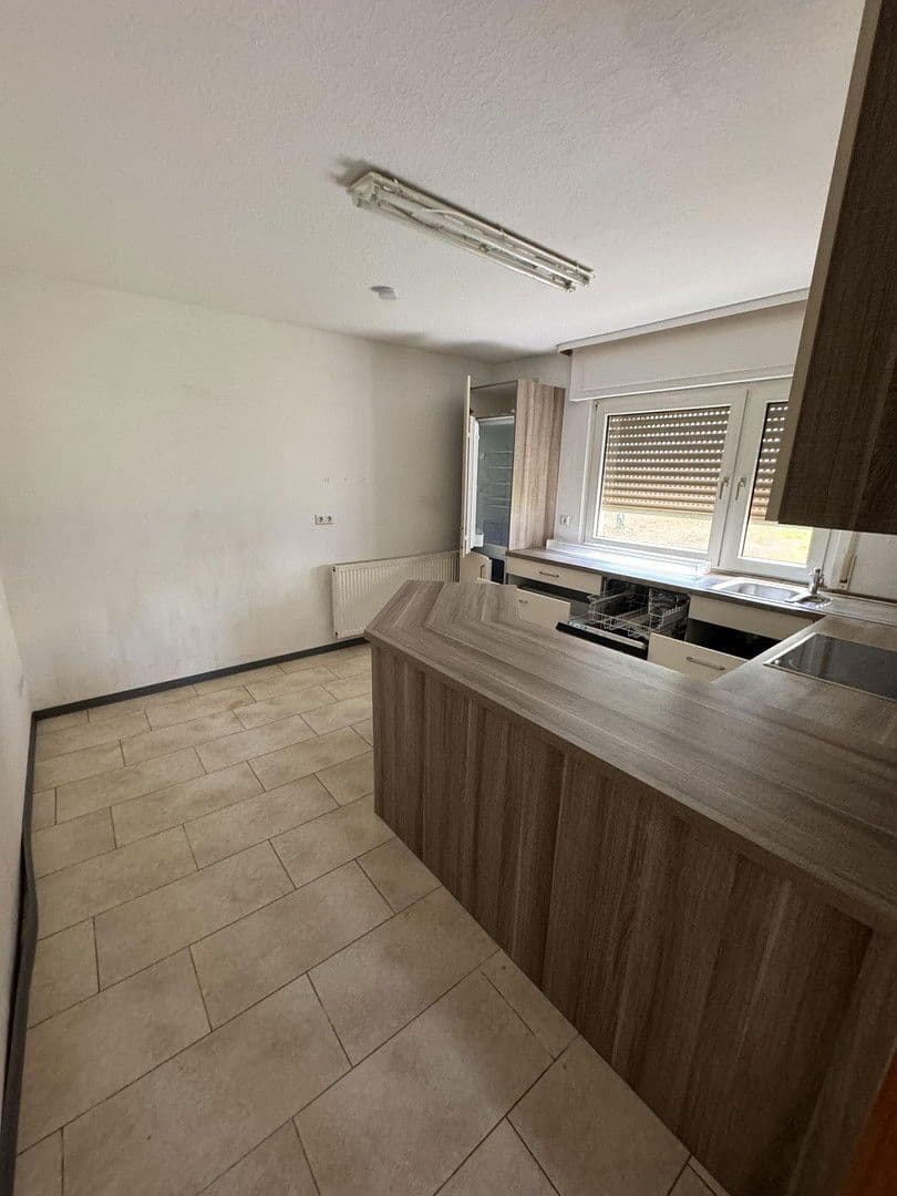 Pronájem bytu 2+1 54 m², Enzstr. 135, Pforzheim, Bádensko-Württembersko Pronájem bytu 2+1 54 m², Enzstr. 135, Pforzheim, Bádensko-Württembersko