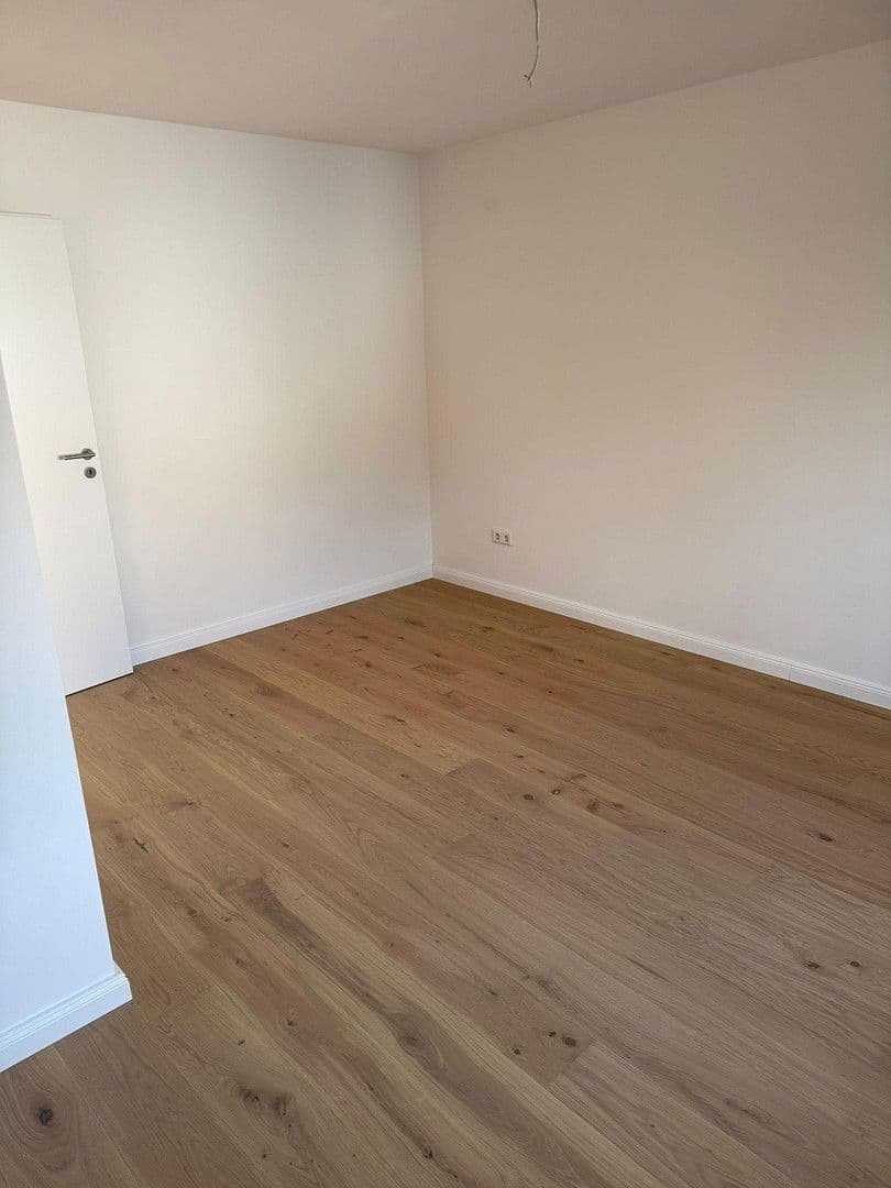 Pronájem domu 128 m², pozemek 275 m², Kattenturmer Heerstr. 138c, Bremen, Bremen Pronájem domu 128 m², pozemek 275 m², Kattenturmer Heerstr. 138c, Bremen, Bremen