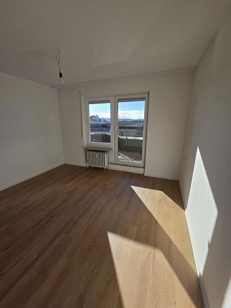 Pronájem bytu 2+kk 75 m², Landauerstrasse 30A, Stuttgart, Bádensko-Württembersko Pronájem bytu 2+kk 75 m², Landauerstrasse 30A, Stuttgart, Bádensko-Württembersko
