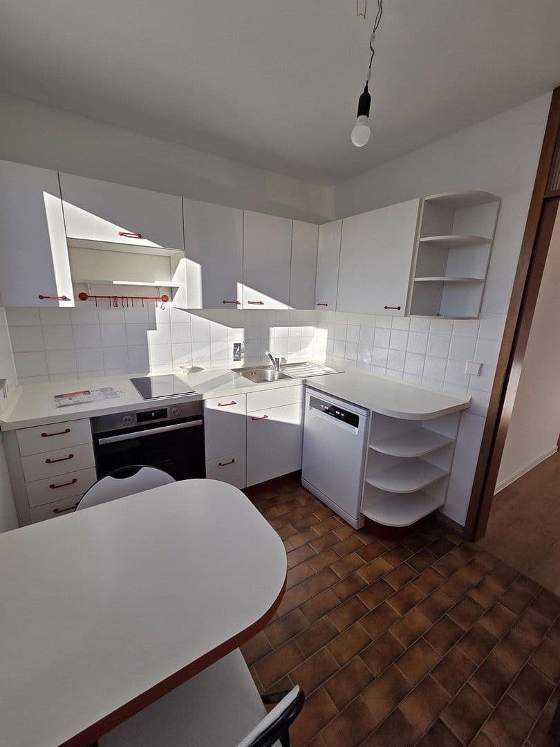 Pronájem bytu 2+kk 75 m², Landauerstrasse 30A, Stuttgart, Bádensko-Württembersko Pronájem bytu 2+kk 75 m², Landauerstrasse 30A, Stuttgart, Bádensko-Württembersko