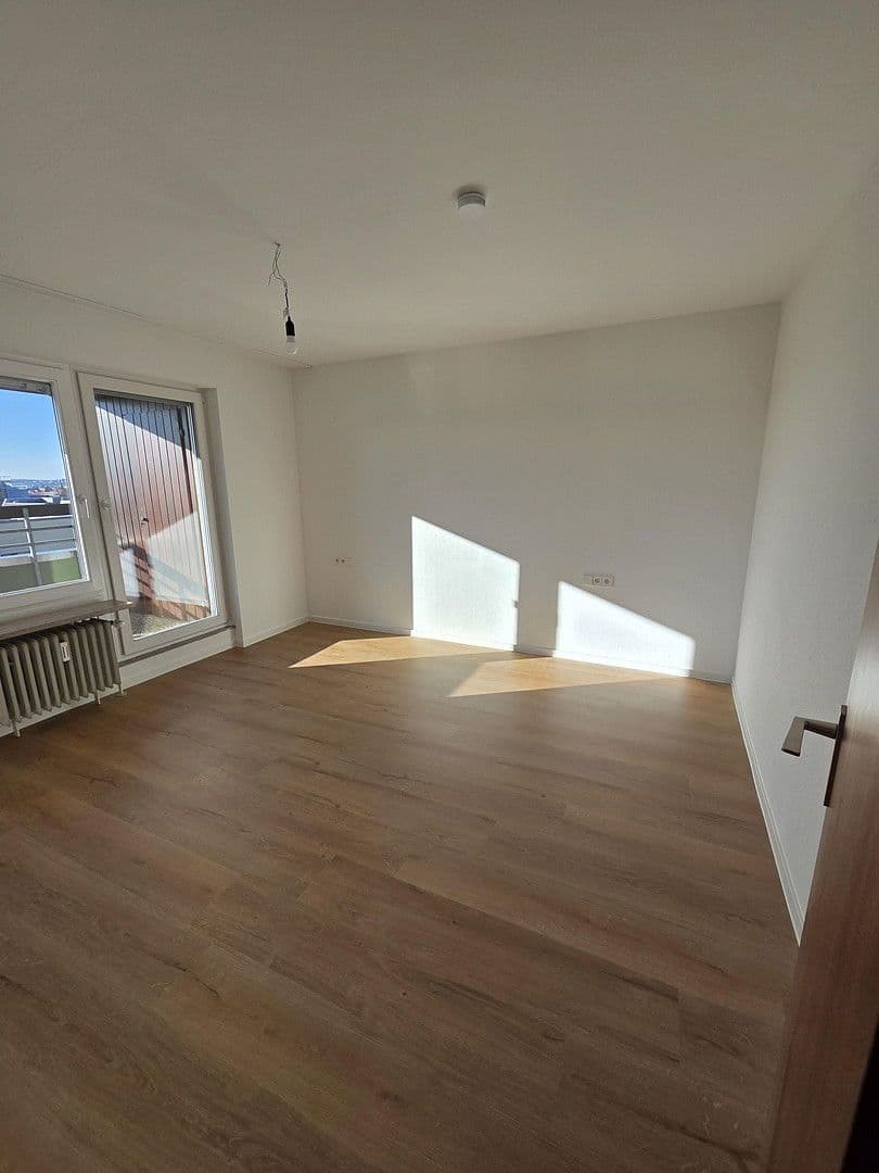Pronájem bytu 2+kk 75 m², Landauerstrasse 30A, Stuttgart, Bádensko-Württembersko Pronájem bytu 2+kk 75 m², Landauerstrasse 30A, Stuttgart, Bádensko-Württembersko
