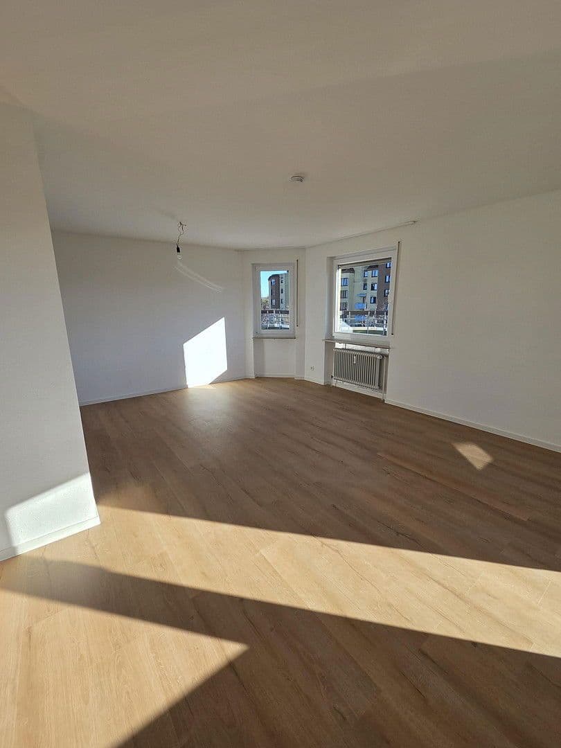 Pronájem bytu 2+kk 75 m², Landauerstrasse 30A, Stuttgart, Bádensko-Württembersko Pronájem bytu 2+kk 75 m², Landauerstrasse 30A, Stuttgart, Bádensko-Württembersko