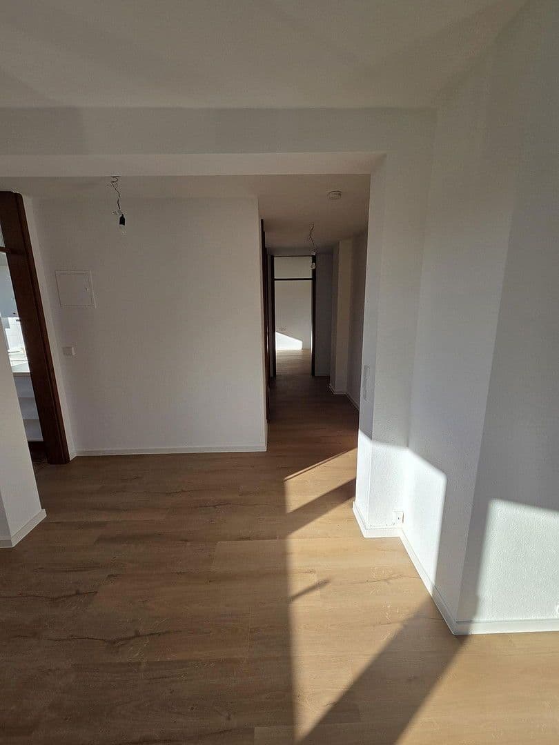 Pronájem bytu 2+kk 75 m², Landauerstrasse 30A, Stuttgart, Bádensko-Württembersko Pronájem bytu 2+kk 75 m², Landauerstrasse 30A, Stuttgart, Bádensko-Württembersko