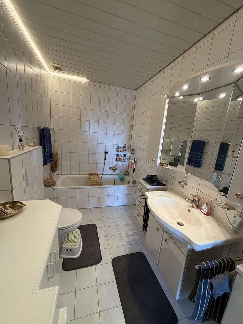 Pronájem bytu 4+1 104 m², Klosterstraße 3, Ühlingen-Birkendorf, Bádensko-Württembersko Pronájem bytu 4+1 104 m², Klosterstraße 3, Ühlingen-Birkendorf, Bádensko-Württembersko