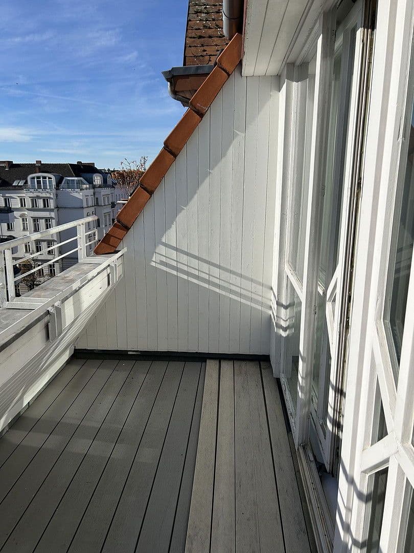 Pronájem bytu 3+1 108 m², Pestalozzistrasse 10, Berlin, Berlín Pronájem bytu 3+1 108 m², Pestalozzistrasse 10, Berlin, Berlín