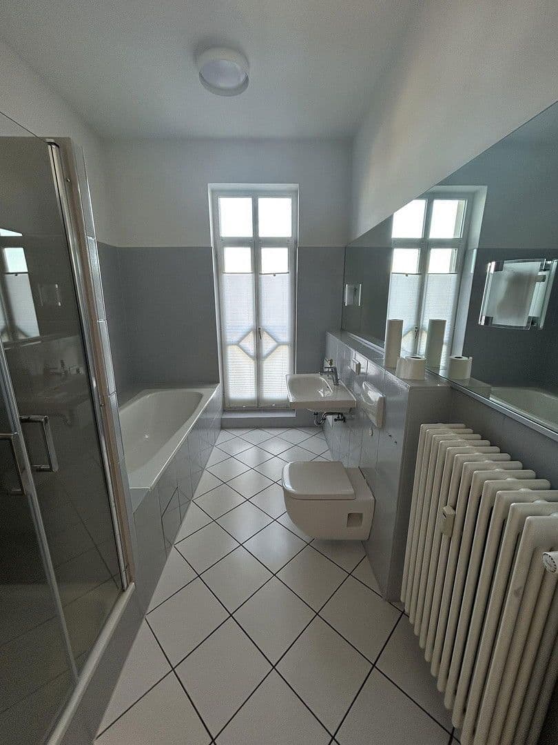 Pronájem bytu 3+1 108 m², Pestalozzistrasse 10, Berlin, Berlín Pronájem bytu 3+1 108 m², Pestalozzistrasse 10, Berlin, Berlín