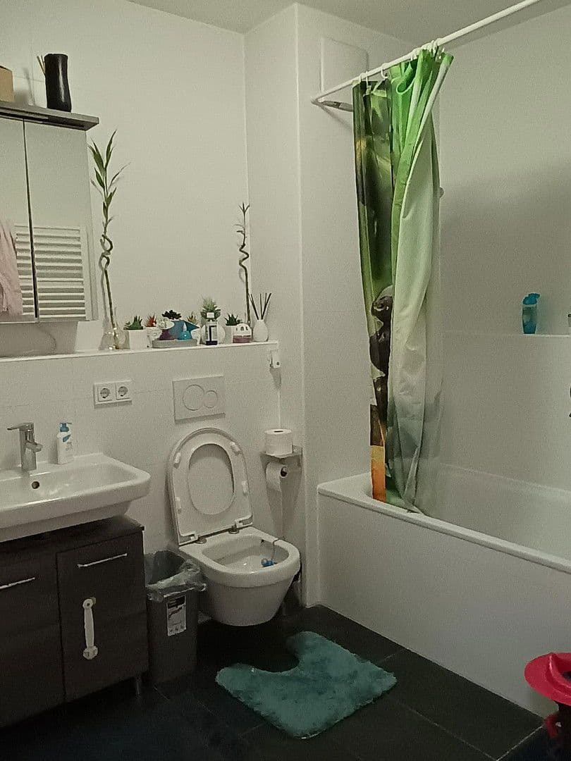 Pronájem bytu 3+1 83 m², München, Bavorsko Pronájem bytu 3+1 83 m², München, Bavorsko